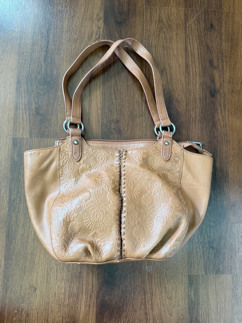The Sak Bolinas Leather Embossed Shoulder Bag Purse Brown Boho Hobo